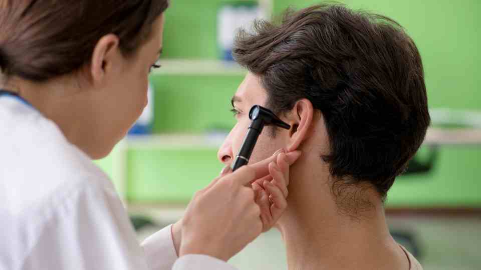 Effective Earwax Solutions: Best Ear Drops for Removing Earwax